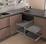 Accessori e sistemi d'arredo per la cucina.