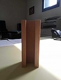 Produzione e realizzazione di piedi in legno in svariate forme, dimensioni e finiture, per divani, poltrone e mobili.
