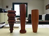 Produzione e realizzazione di piedi in legno in svariate forme, dimensioni e finiture, per divani, poltrone e mobili.